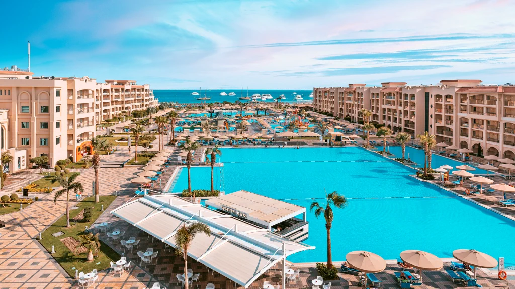 الفندق الباتروس وايت بيتش ريزورت - الغردقة